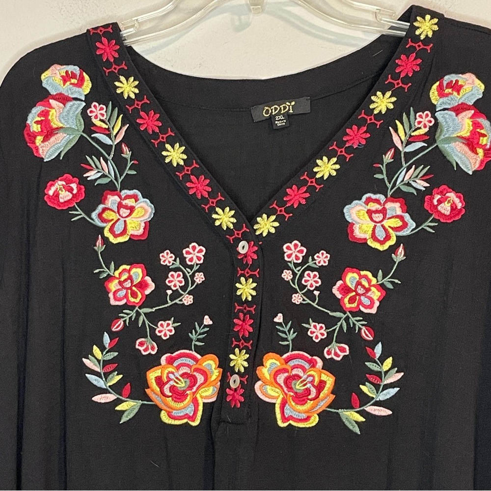 ODDY Embroidered Floral Tunic Black Top 2XL - Picture 2 of 6